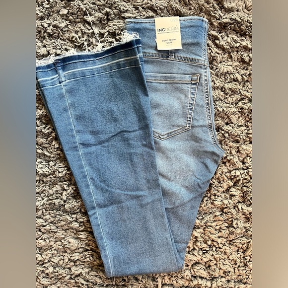 INC PULL ON FLARE JEANS - Picture 3 of 8